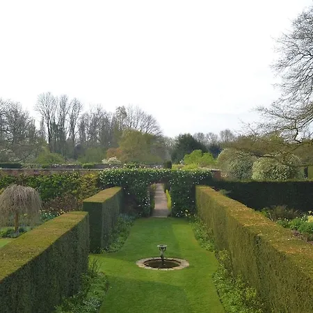 Middlethorpe Hall & Otel